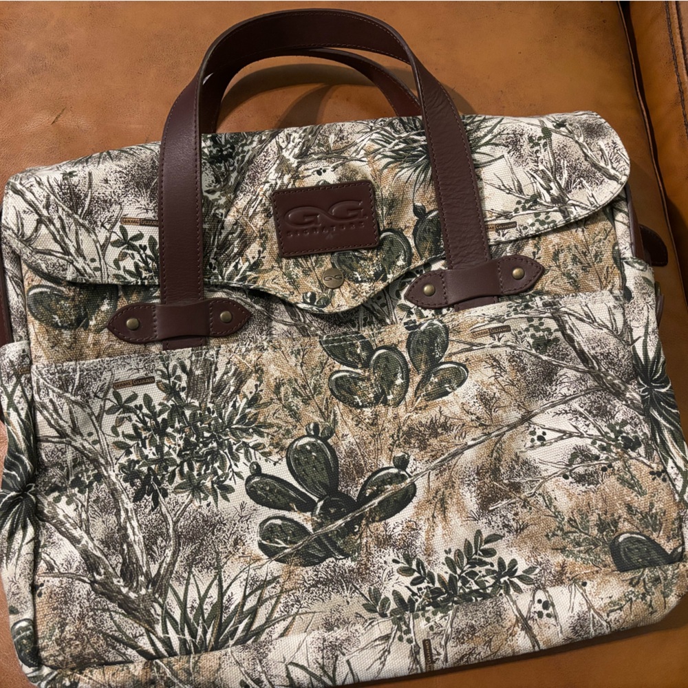 Game Guard Signature Computer Bag